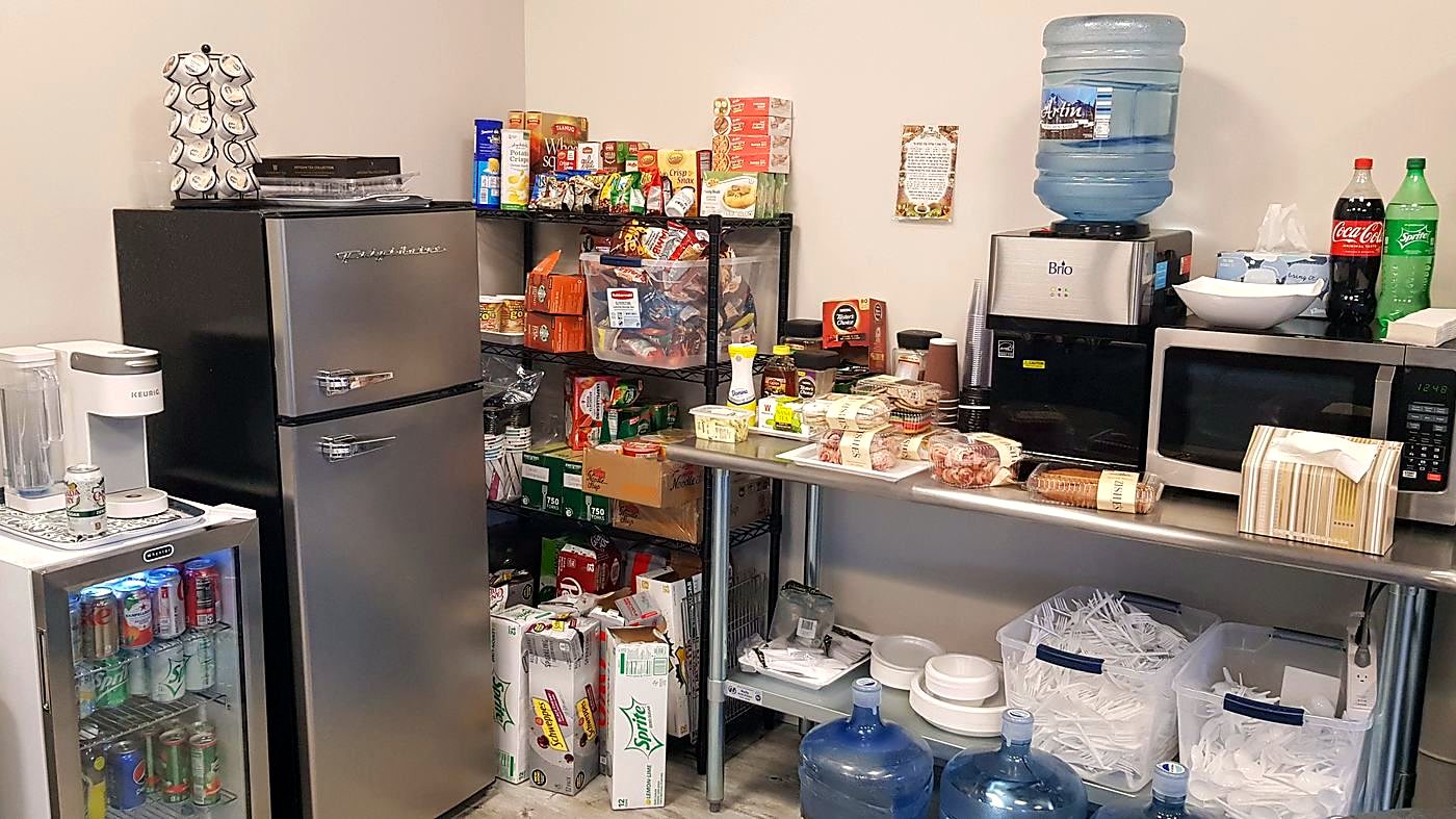 A quiet corner of a hospital Kosher room
